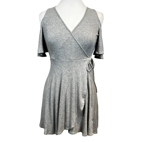SOPRANO Ribbed Knit Cold Shoulder Faux Wrap Tulip Hem Dress Heather Gray - Picture 1 of 6